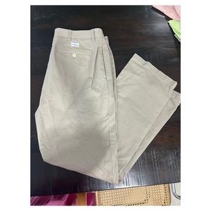 Vineyard Vines club pants